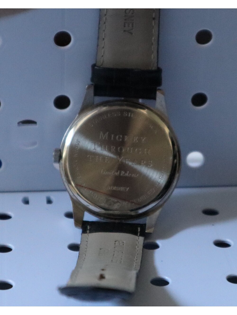 Vintage Disney Mickey Through The Years Limited Edition Watch -New Battery - Picture 2 of 6